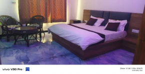 Hotel Paradise Inn